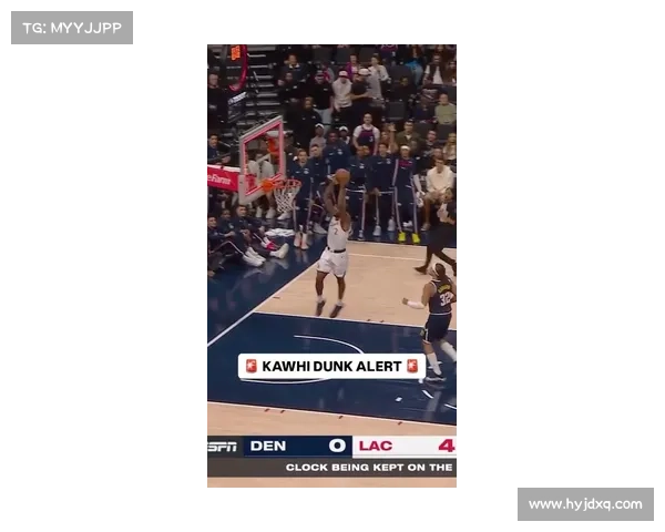 伦纳德火力全开投中五记三分砍下十八分哈登送出九助攻引领球队进攻